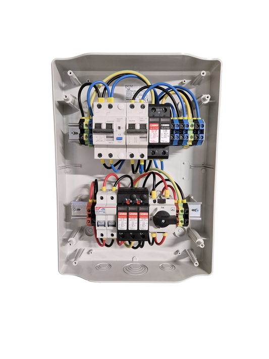 Quadro AC-DC 24 moduli  con lato VDC corrente continua una stringa e VAC corrente alternata, predisposto per contatore di produzione GSE
